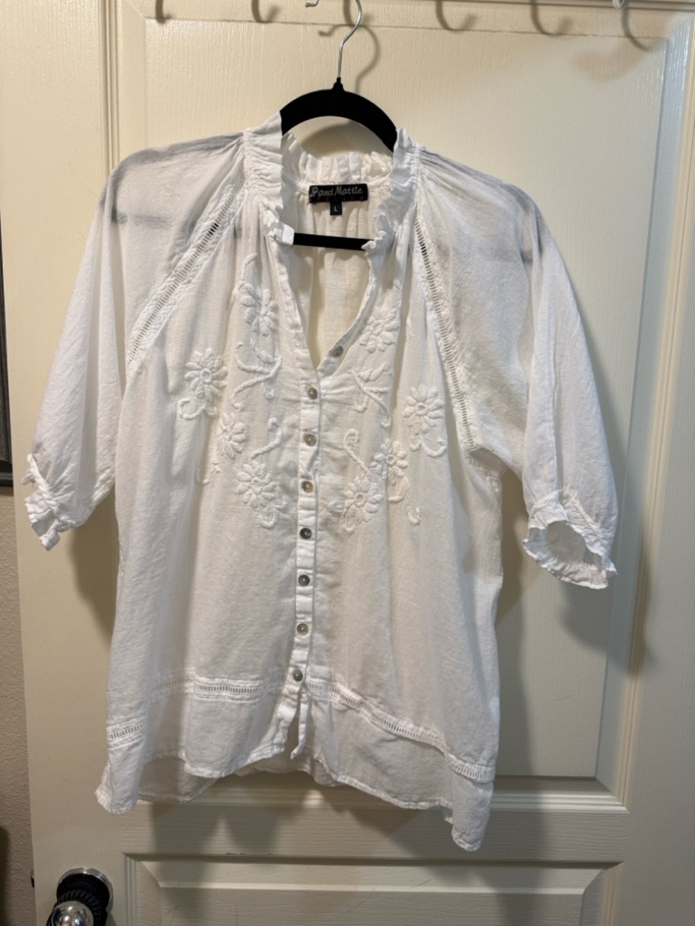 JP and Mattie White Embroidered Top - Picture 7 of 7